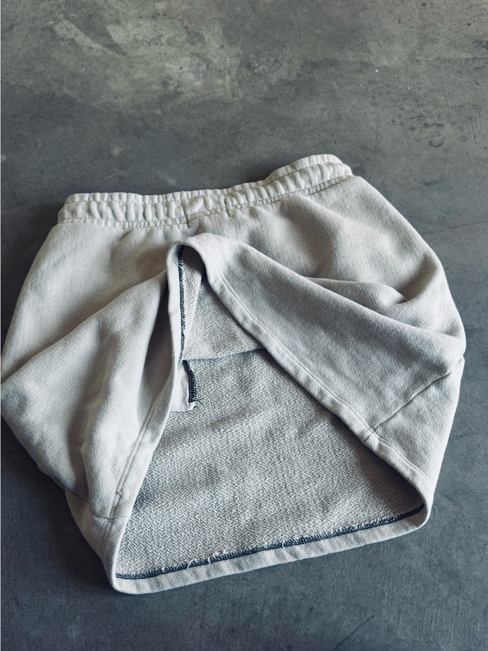 Cotton Citizen Neutral Beige Sweat Skirt with Navy Stitching with pockets S - Picture 6 of 9